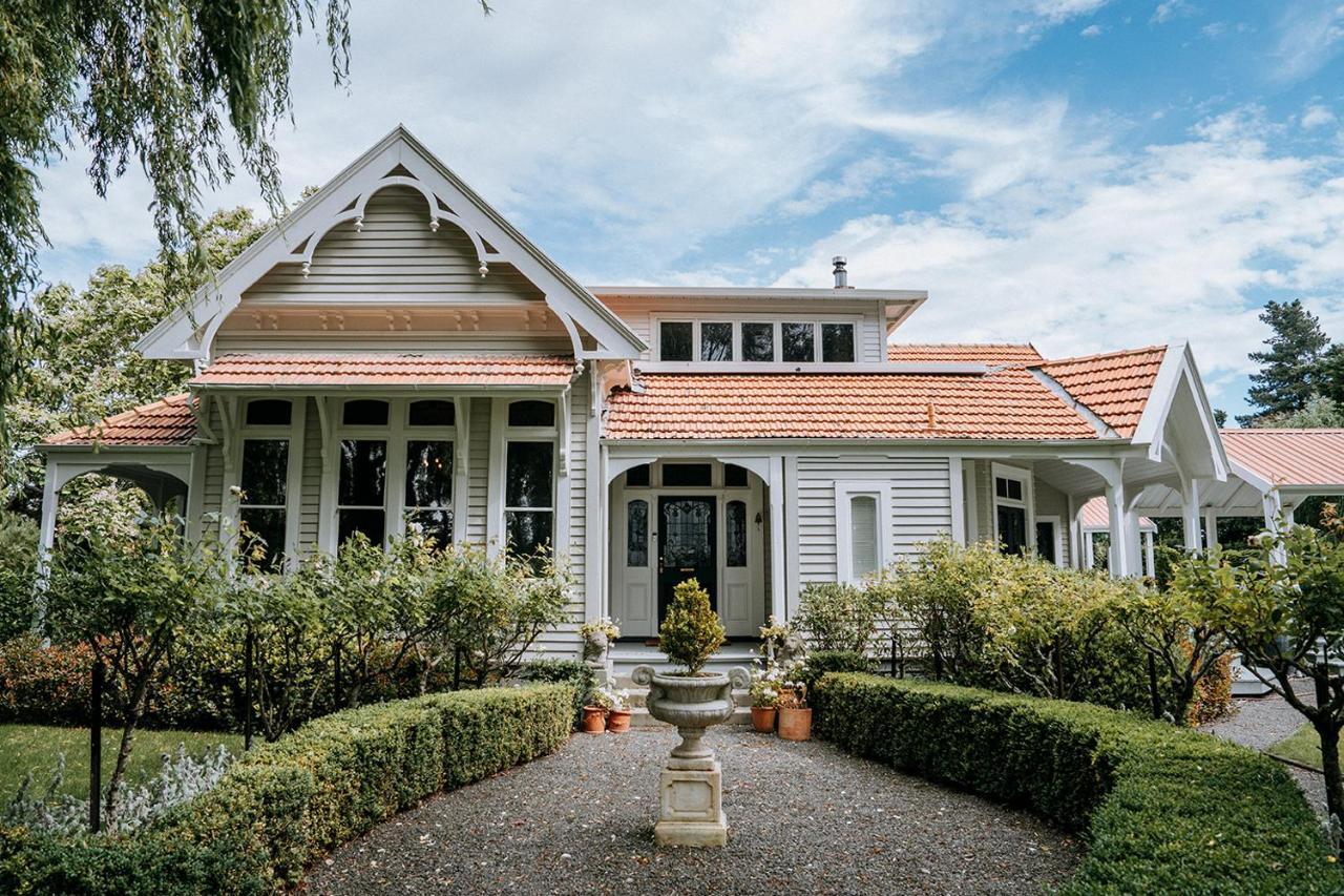 ヘイスティングズ Hawthorne House Bed & Breakfast エクステリア 写真